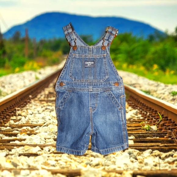 OshKosh B'gosh toddler overalls - Picture 1 of 5